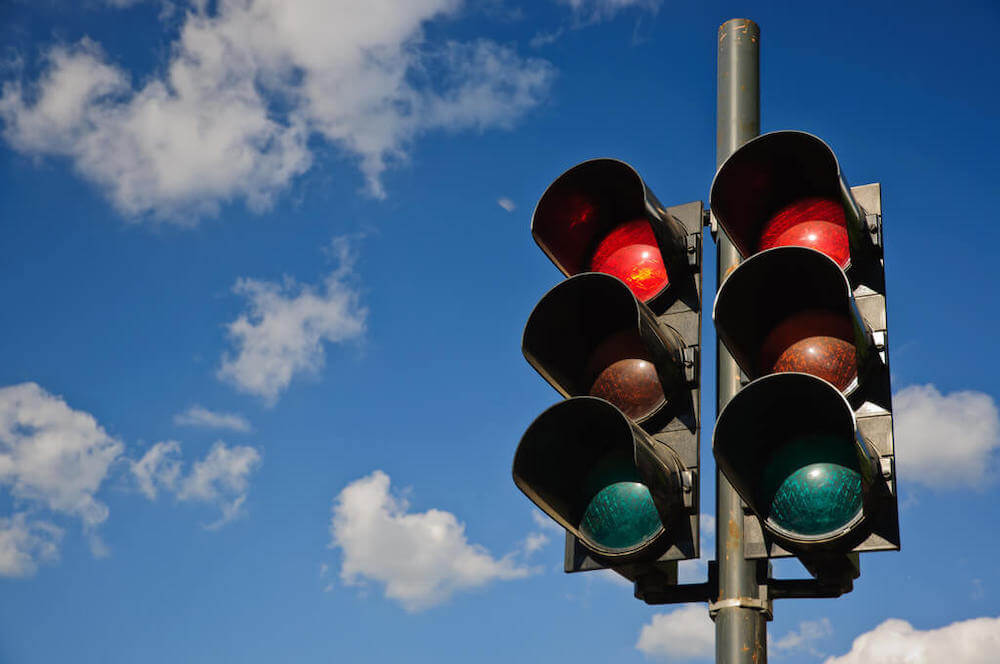 Playing with Raspberry Pi: Traffic Lights with a Finite State Machine